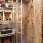 Chalet Koza, Pod Giewontem