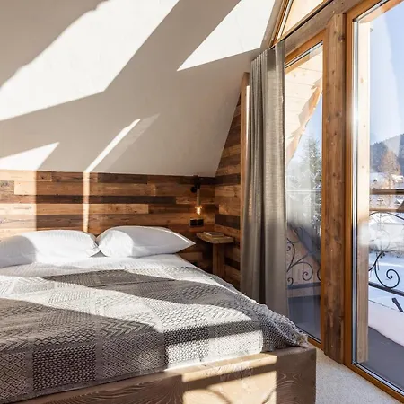 Koza, Pod Giewontem Chalet *